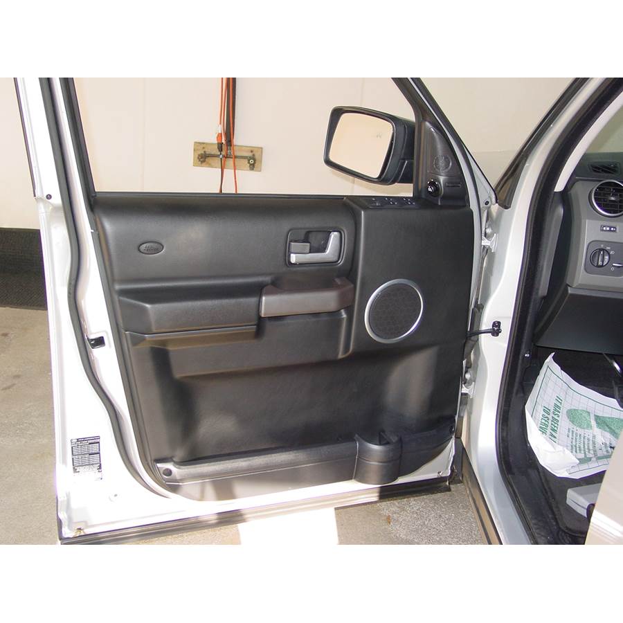 2005 Land Rover LR3 Front door speaker location