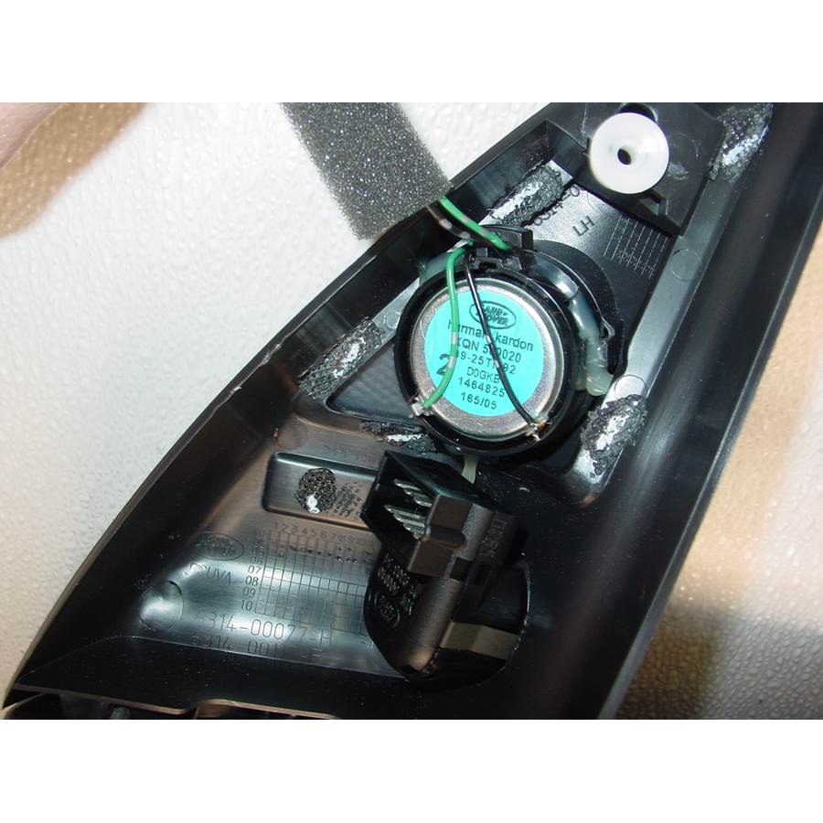 2005 Land Rover LR3 Front door tweeter