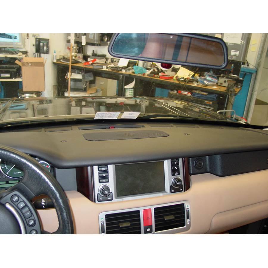 2009 Land Rover Range Rover Center dash speaker location