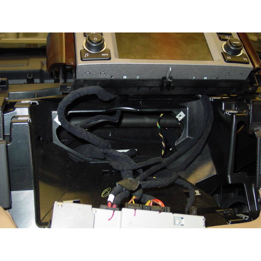 2009 Land Rover Range Rover Factory radio removed
