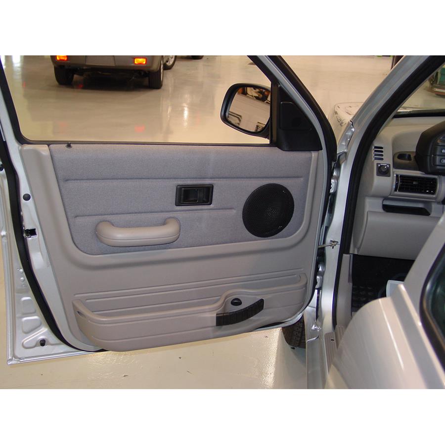 2003 Land Rover Freelander Front door speaker location