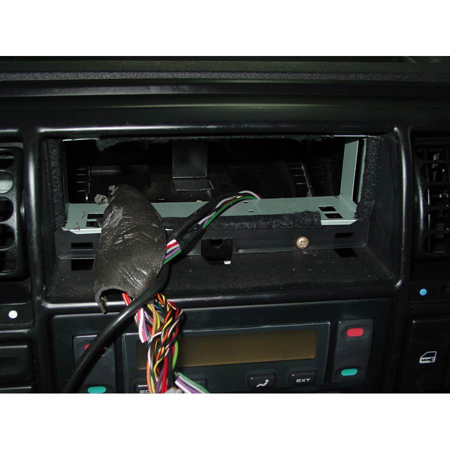 2002 Land Rover Discovery Factory radio removed