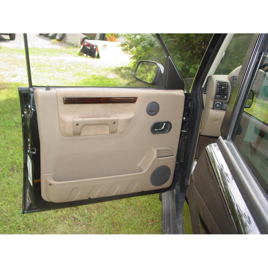 2002 Land Rover Discovery Front door speaker location