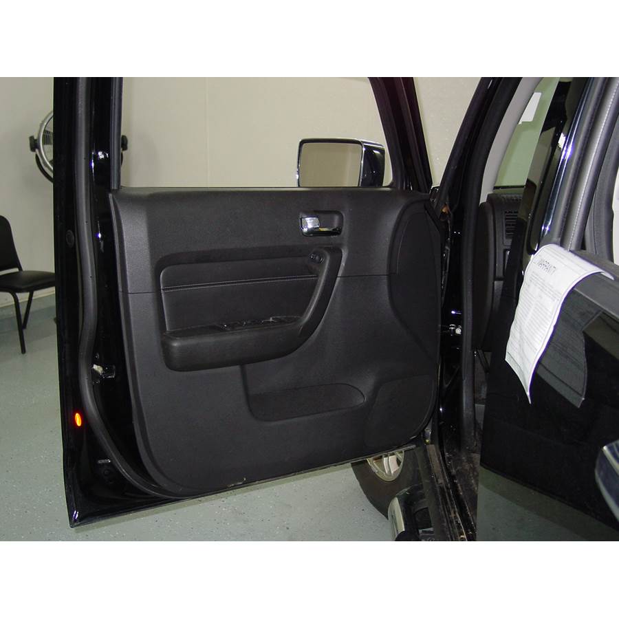 2007 Hummer H3 Front door speaker location