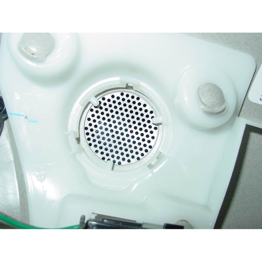 2010 Hummer H3 Dash speaker removed