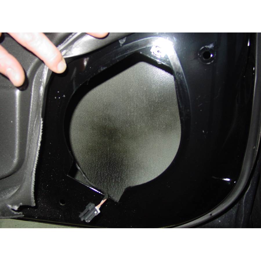2010 Hummer H3T Front speaker removed