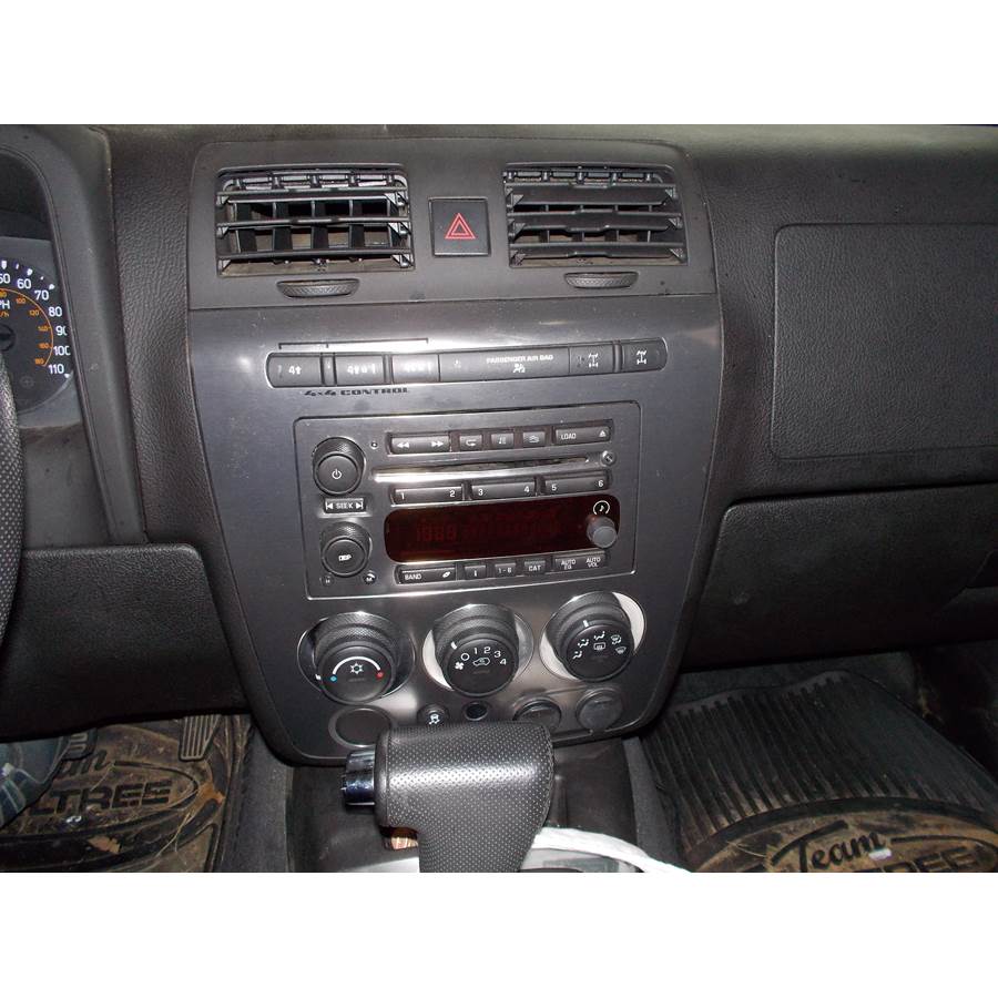 2010 Hummer H3 Factory Radio