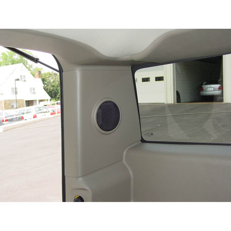 2003 Hummer H2 Rear pillar speaker location