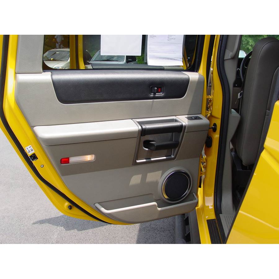 2005 Hummer H2 Rear door speaker location