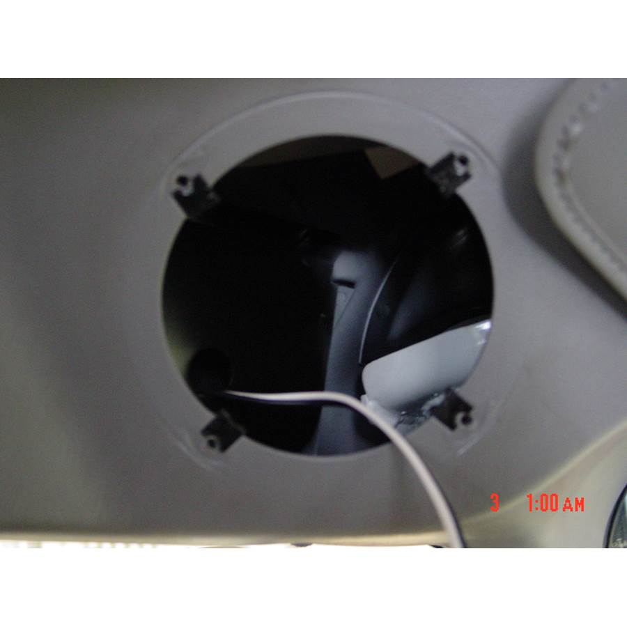 2001 Hummer H1 Dash speaker removed