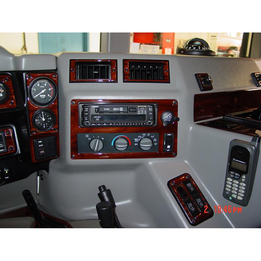2001 Hummer H1 Factory Radio