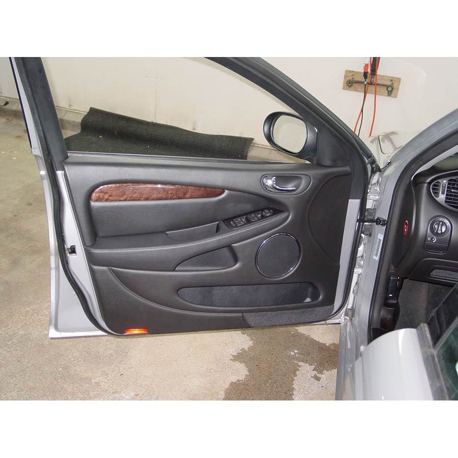 2008 Jaguar X-Type Front door speaker location
