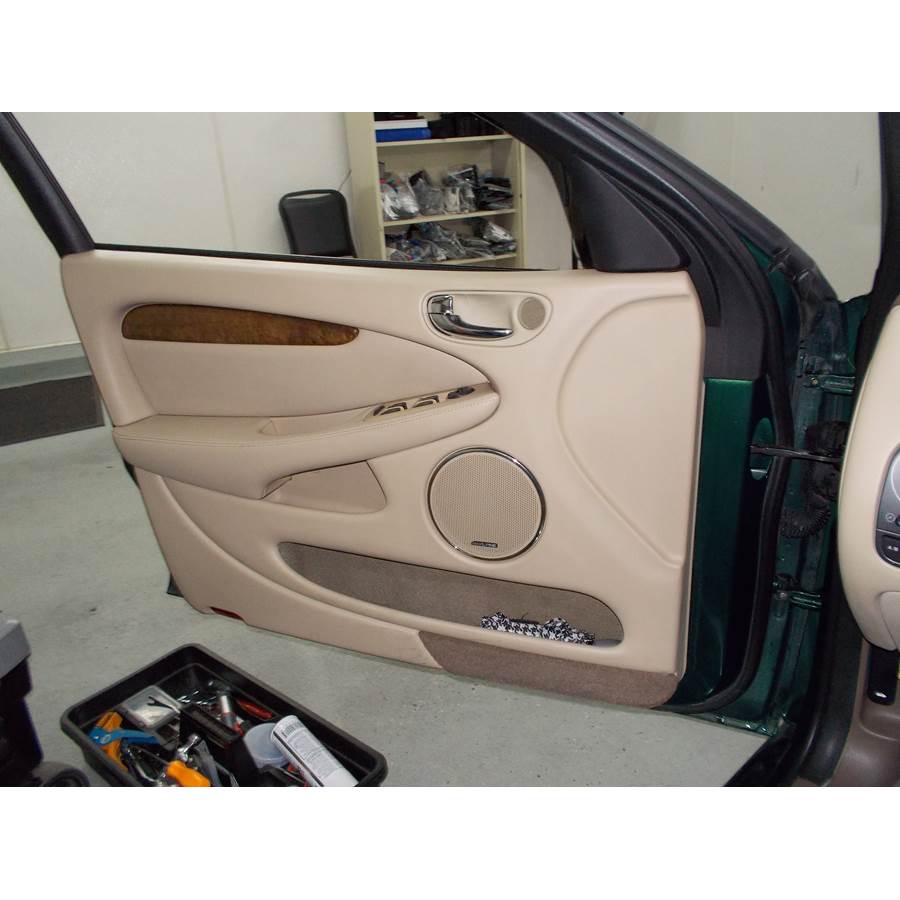 2007 Jaguar X-Type Front door speaker location