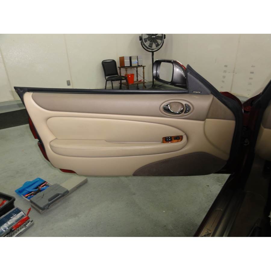 2001 Jaguar XK8 Front door speaker location