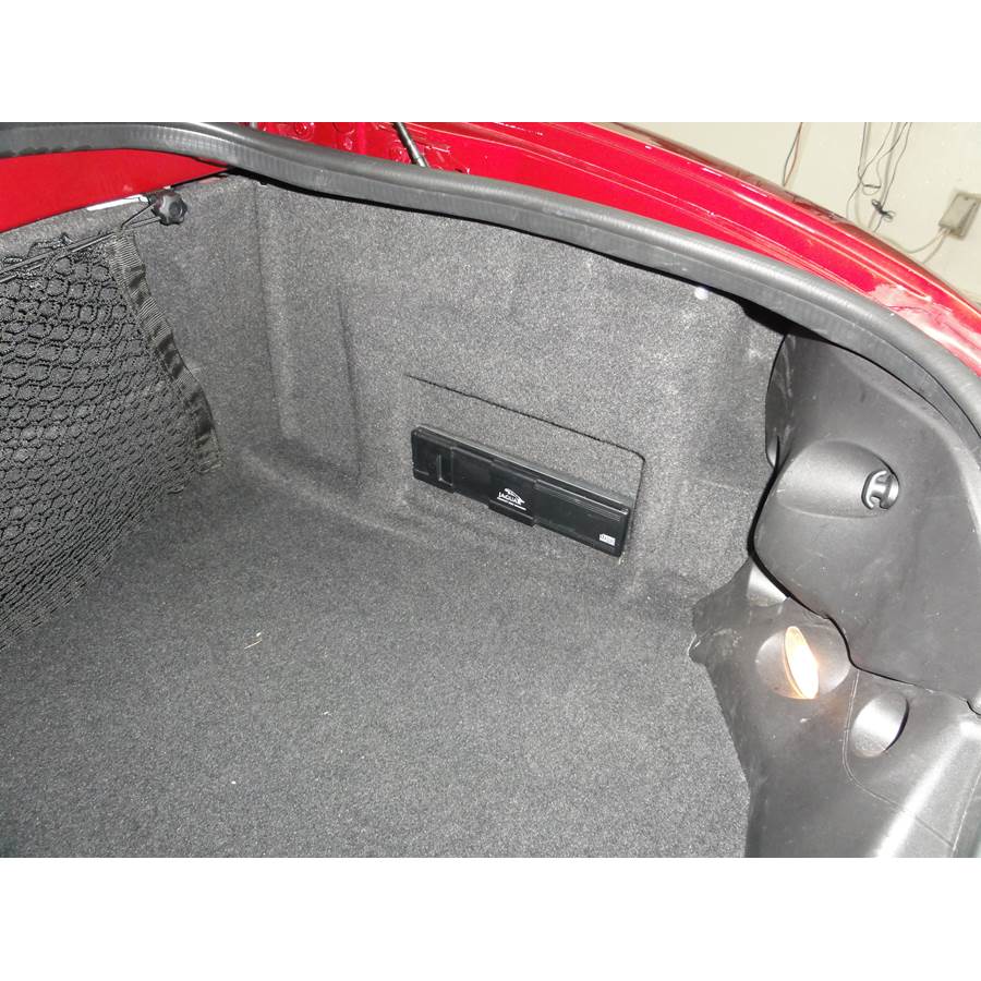 2002 Jaguar XK8 Factory amplifier location