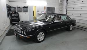 2003 Jaguar XJ8 L Exterior