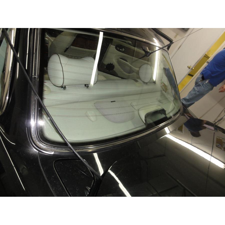 2002 Jaguar XJ8 L Rear deck speaker location