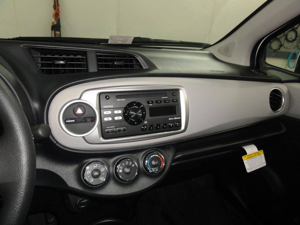 toyota yaris radio