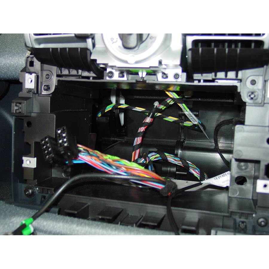 2009 Smart fortwo Factory radio removed