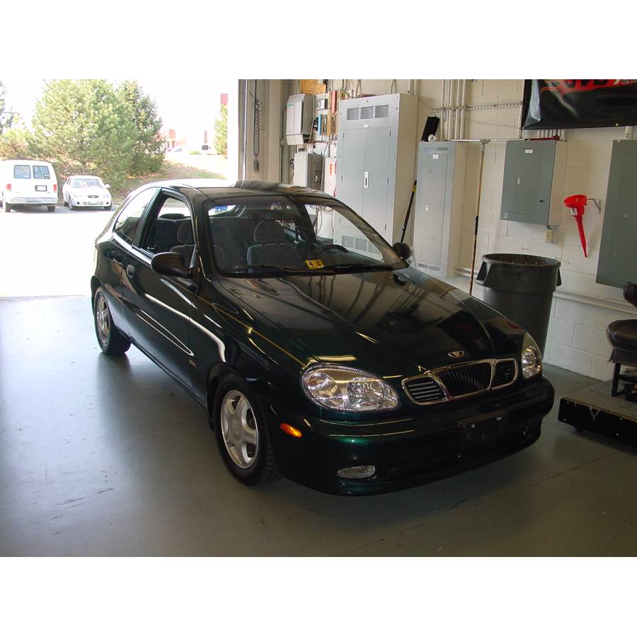 1999 Daewoo Lanos Exterior