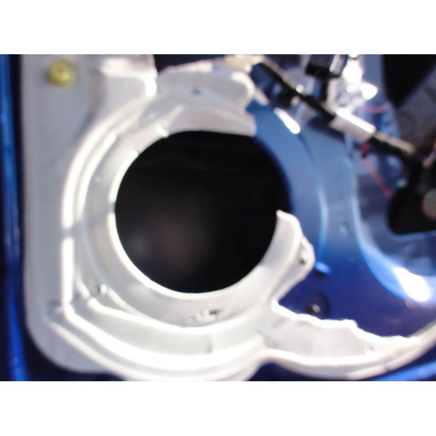 2016 Fiat 500 Front speaker removed
