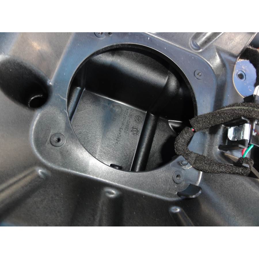 2012 Fiat 500 Under front seat speaker removed