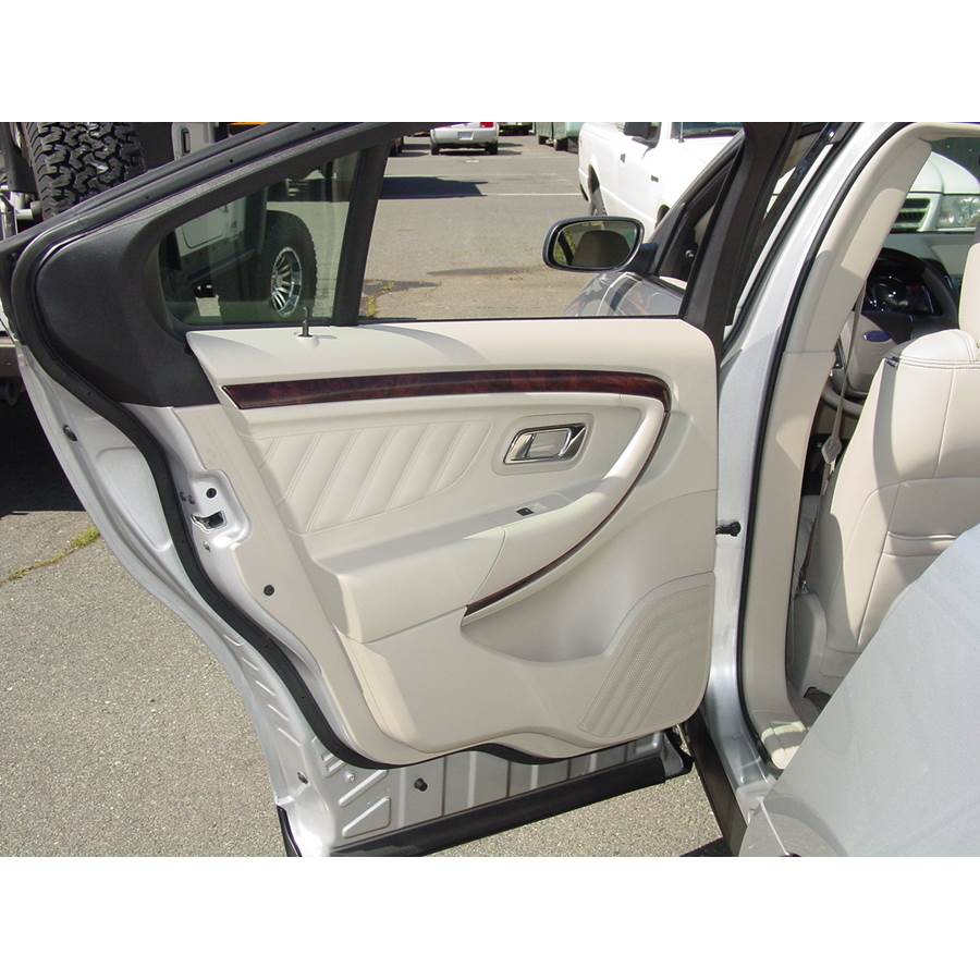 2011 Ford Taurus Rear door speaker location