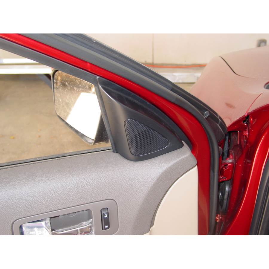 2009 Ford Fusion Front door tweeter location