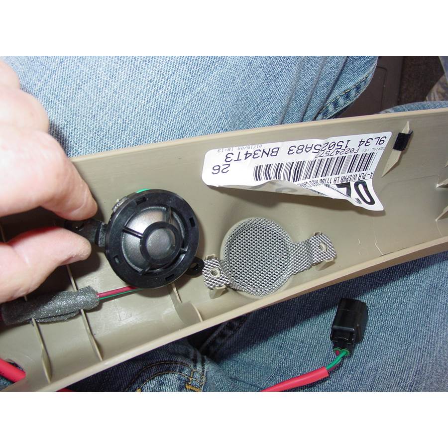 2012 Ford F-150 Raptor Front pillar speaker