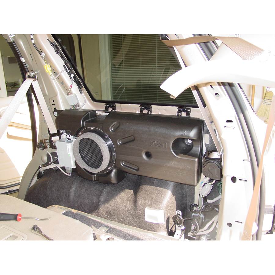 2009 Ford Explorer Far-rear side speaker