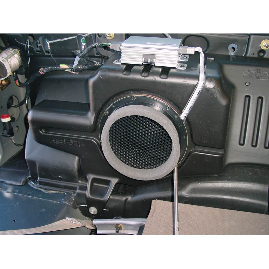 2004 Ford Expedition Far-rear side speaker