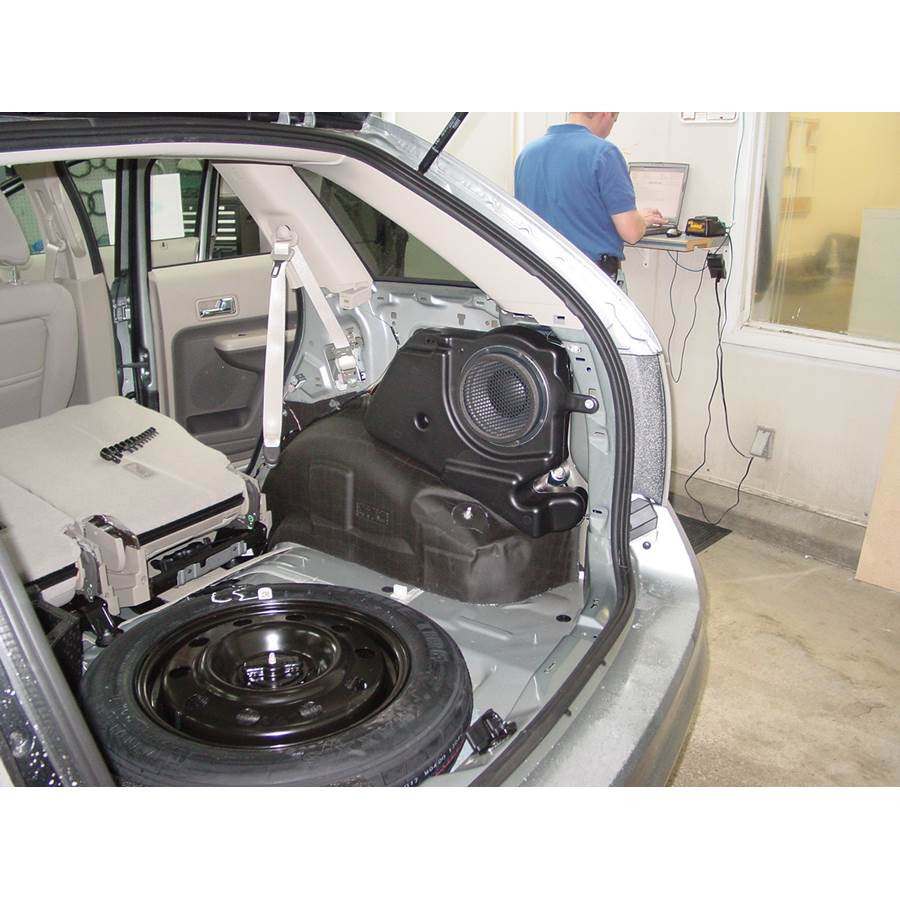 2008 Ford Edge Far-rear side speaker