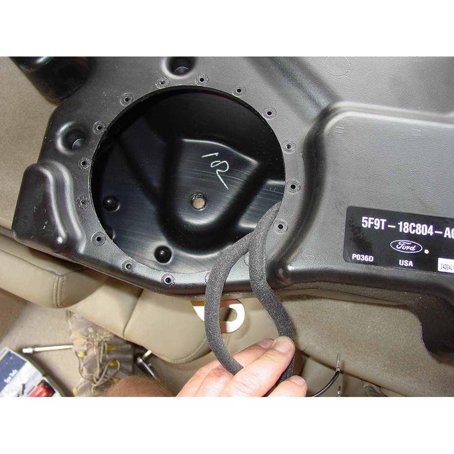 2006 Ford Freestyle Far-rear side speaker removed