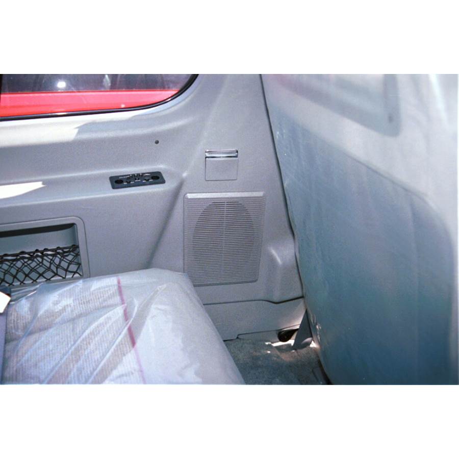 1995 Ford Aerostar Mid-rear speaker location