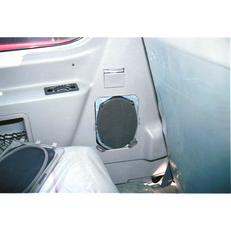 1997 Ford Aerostar Mid-rear speaker