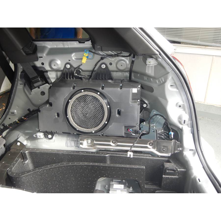 2013 Chevrolet Captiva Sport Far-rear side speaker
