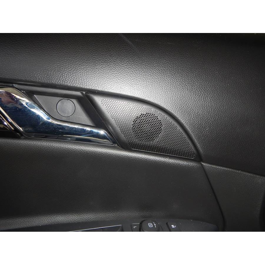 2014 Chevrolet Captiva Sport Front door tweeter location