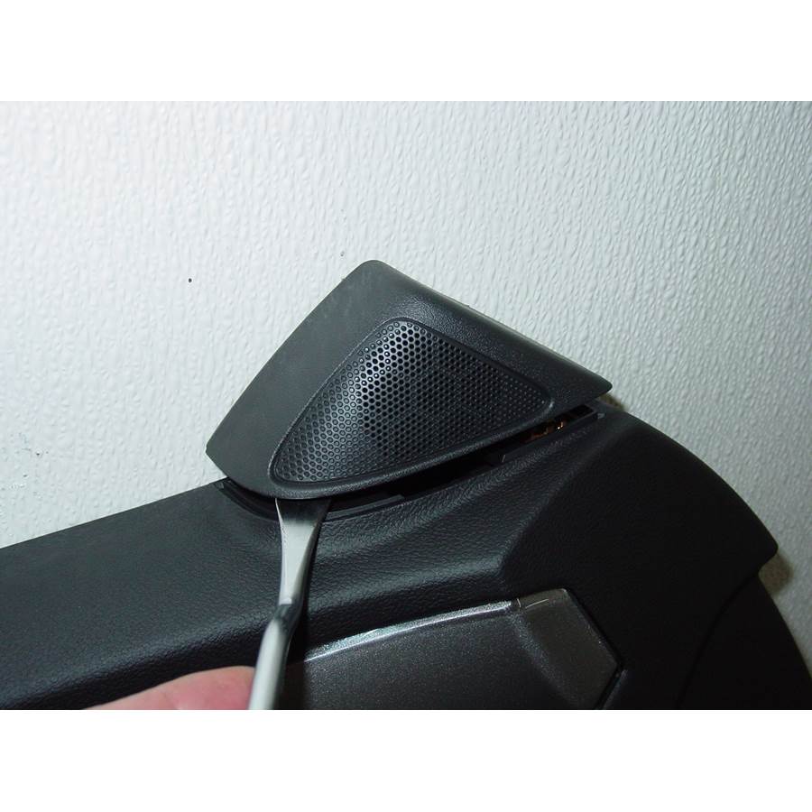 2013 Chevrolet Camaro Front door tweeter location