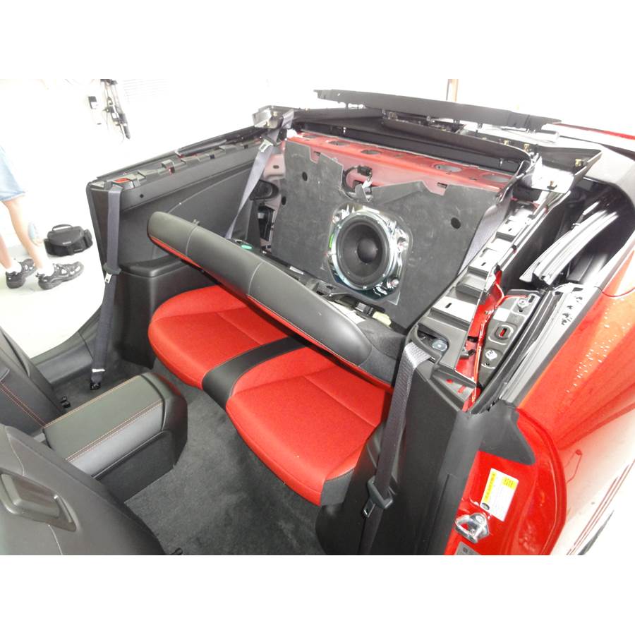 2013 Chevrolet Camaro Rear cab speaker location