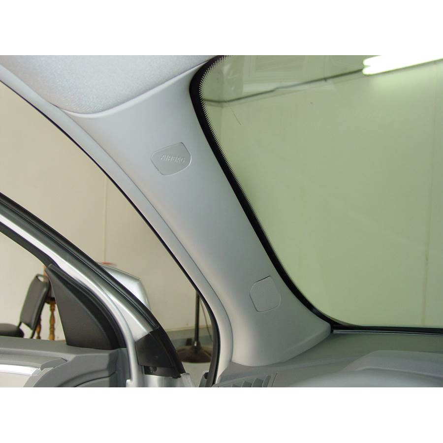 2014 Chevrolet Traverse Front pillar speaker location