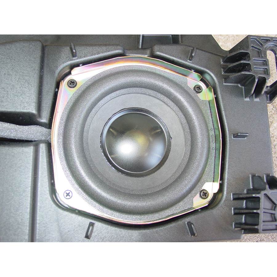 2012 Chevrolet Silverado 2500/3500 Center console speaker