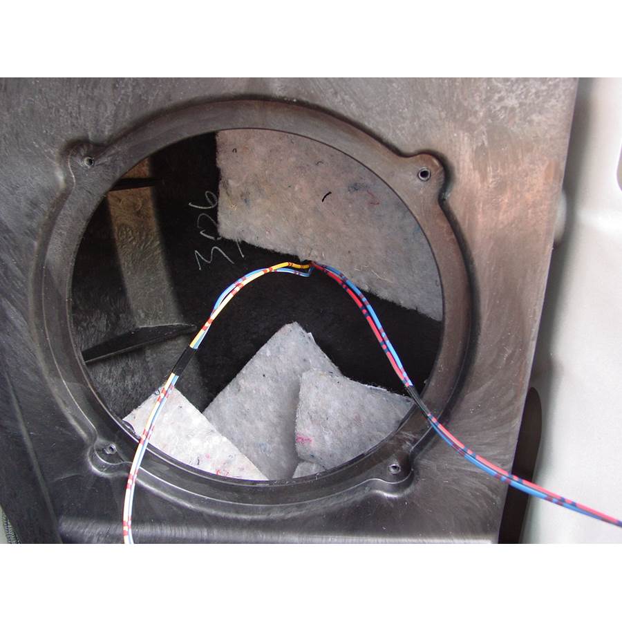 2008 Chevrolet Equinox Far-rear side speaker removed