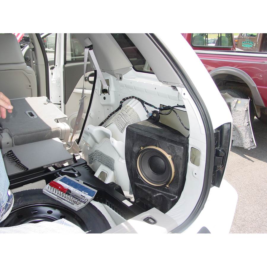 2008 Chevrolet Equinox Far-rear side speaker