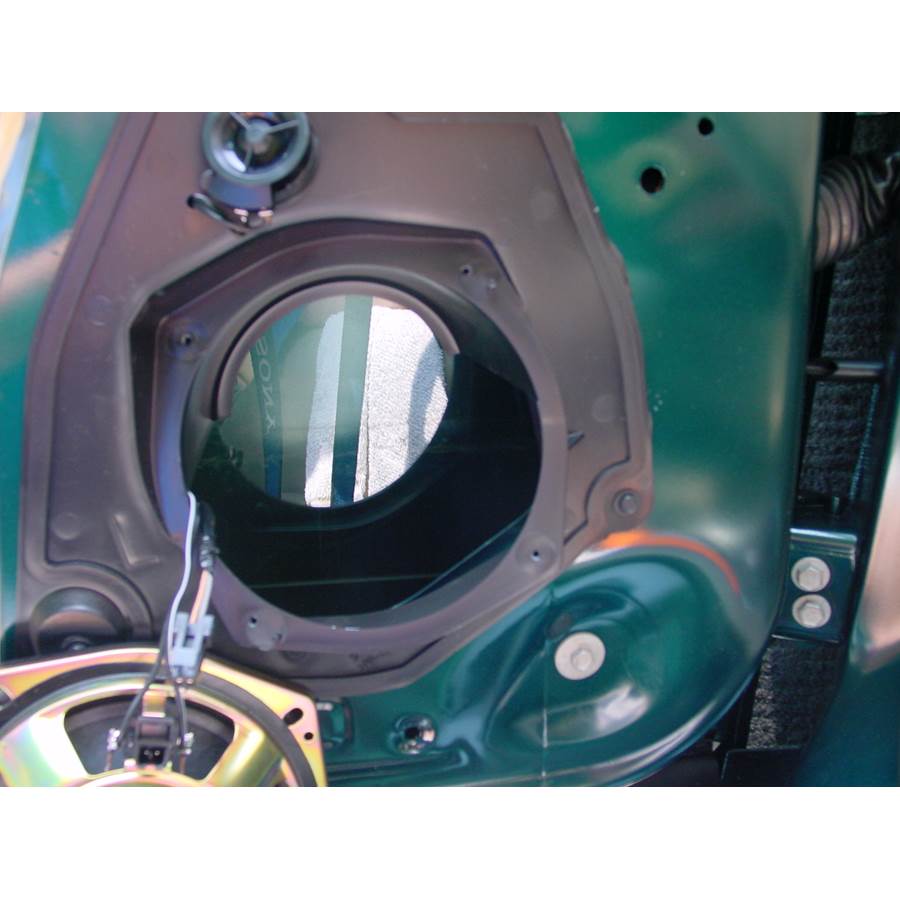 2001 Chevrolet Monte Carlo Front door woofer removed