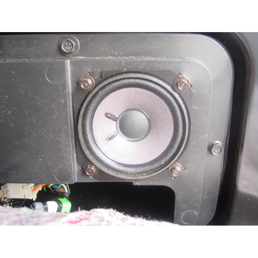 2004 Chevrolet SSR Rear cab speaker