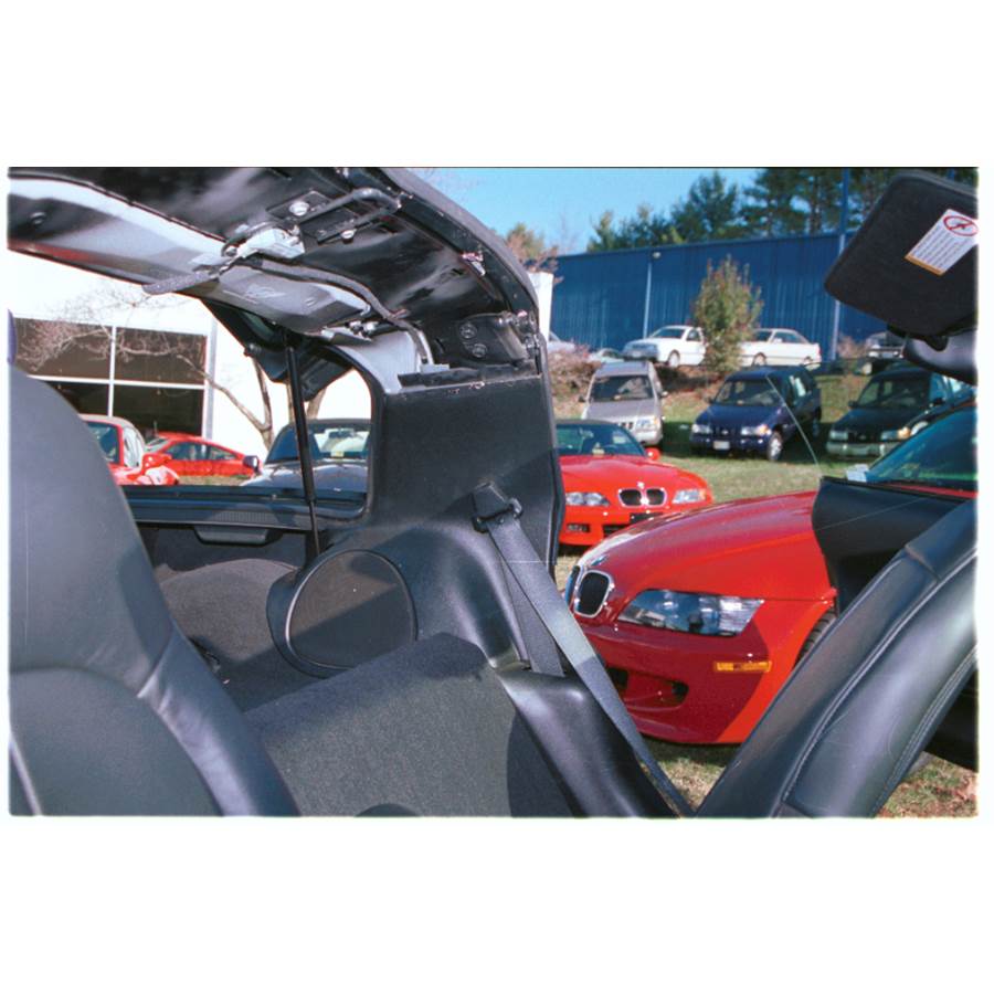 1999 Chevrolet Corvette Mid-rear speaker location