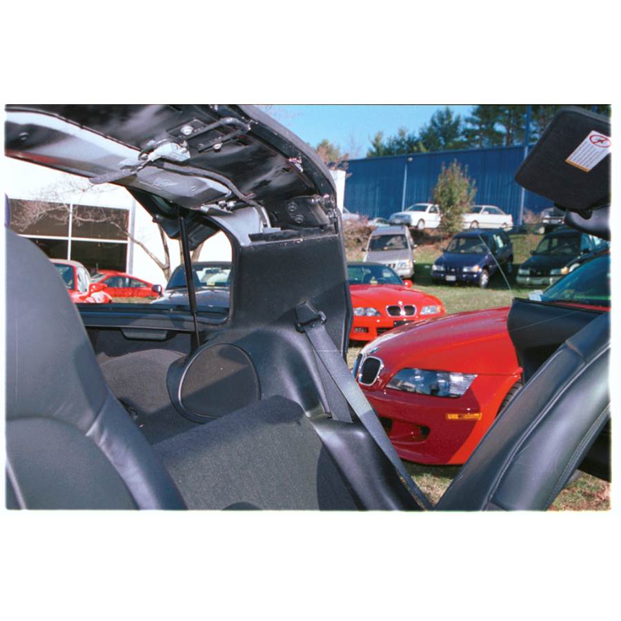 2001 Chevrolet Corvette Mid-rear speaker location