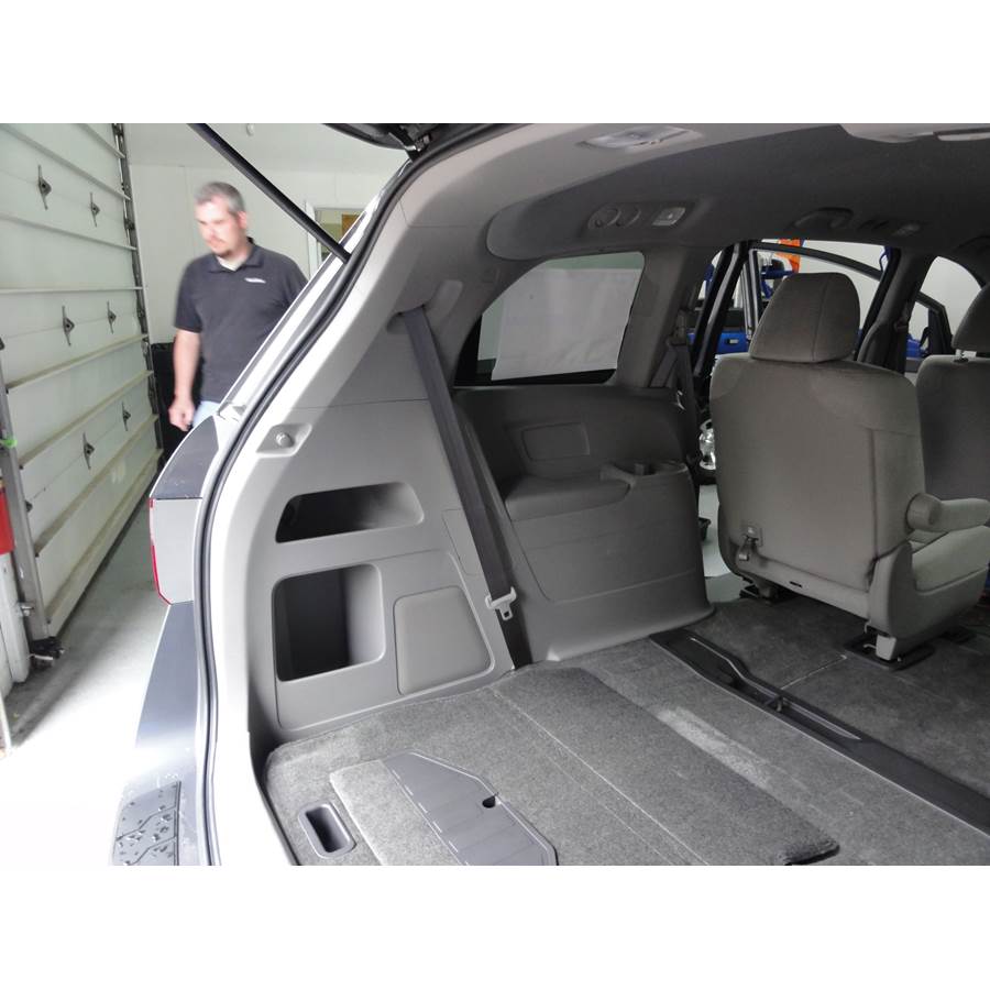 2012 Honda Odyssey Far-rear side speaker location