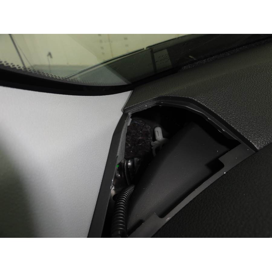 2011 Honda CR-Z Dash speaker removed