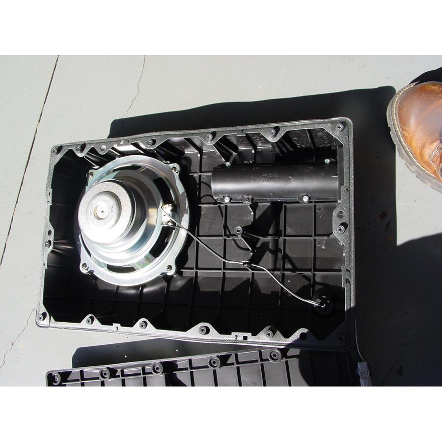 2014 Honda Ridgeline Rear cab speaker